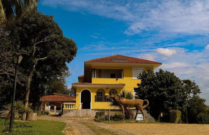 Pousada Realiza Bed and Breakfast Cambuquira Exterior foto