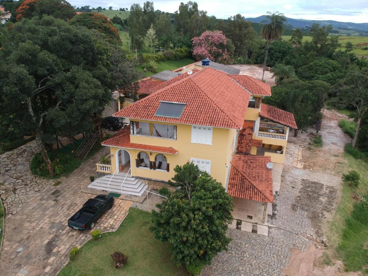 Pousada Realiza Bed and Breakfast Cambuquira Exterior foto